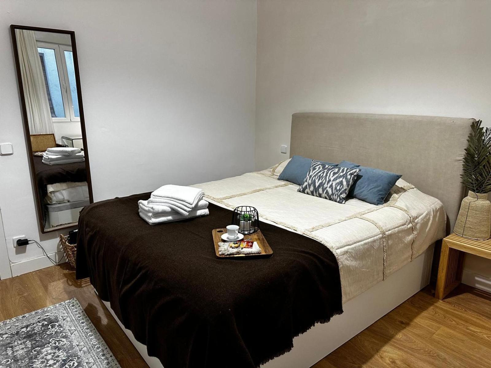 Piso 2 Habitaciones En El Centro Madrid Luaran gambar