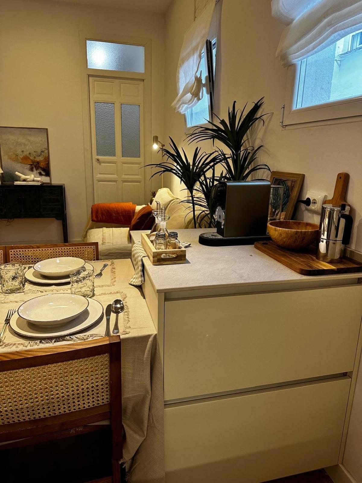 Piso 2 Habitaciones En El Centro Madrid Luaran gambar