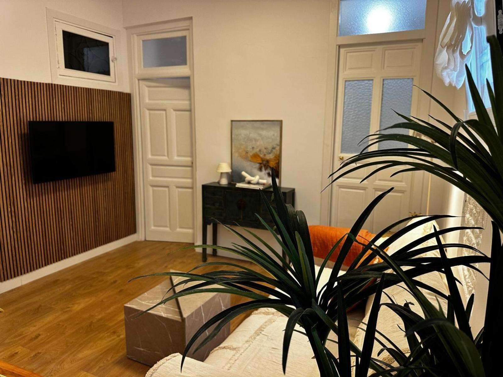 Piso 2 Habitaciones En El Centro Madrid Luaran gambar